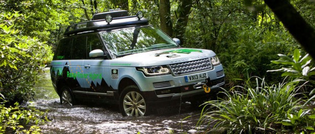 Range Rover hybrid dyker upp redan nästa år