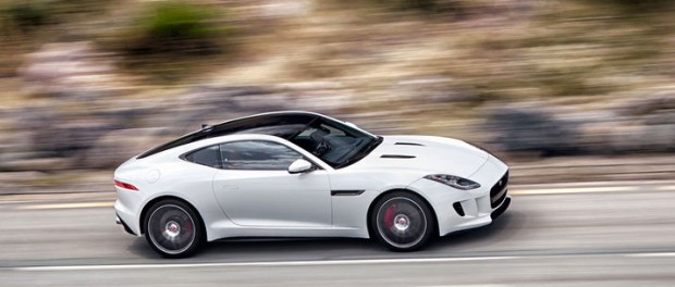 Jaguar F-Type får manuell låda och fyrhjulsdrift