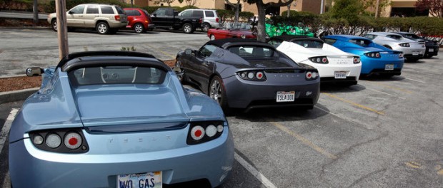 Uppgraderad Tesla Roadster når över 60 mil