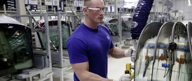 Volkswagen börjar använda AR-glasögon