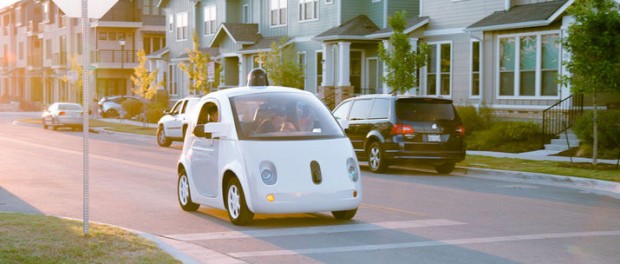 Datorn i Googles bil kan anses som chaufför