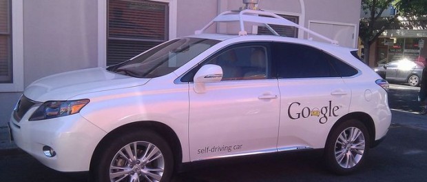 Googles självkörande bil lite ansvarig för en bilolycka