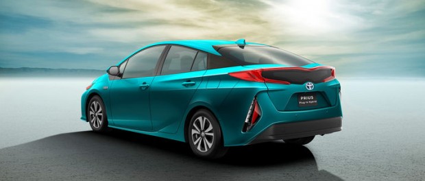 Toyota presenterar nya Prius Plug-in Hybrid