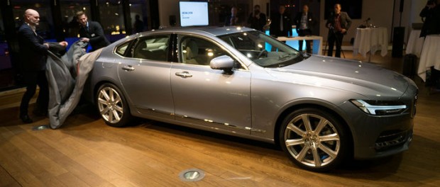 Vi har spanat in nya Volvo S90