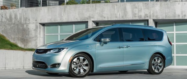 Google bygger självkörande bilar med Fiat Chrysler